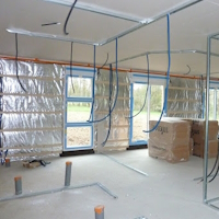 Un chantier d'électricité dans du neuf